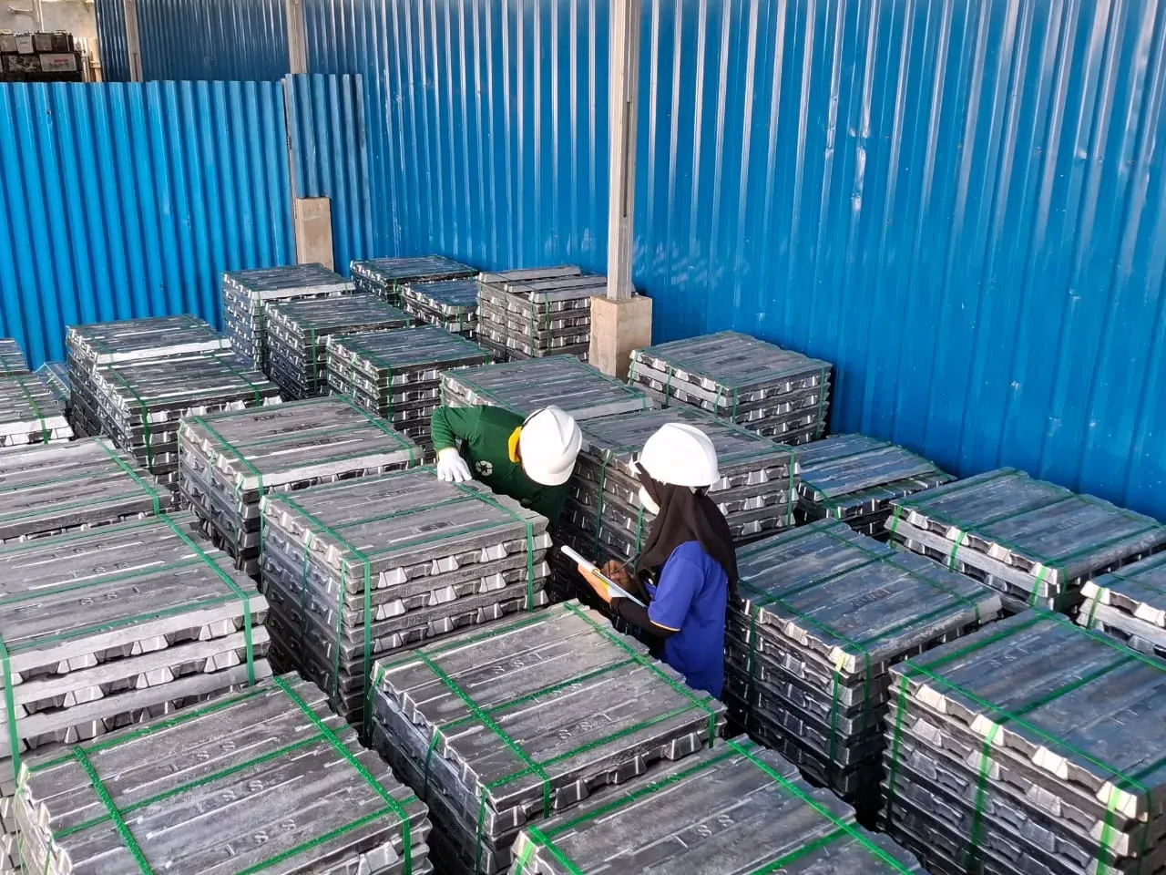 industri peleburan aluminium